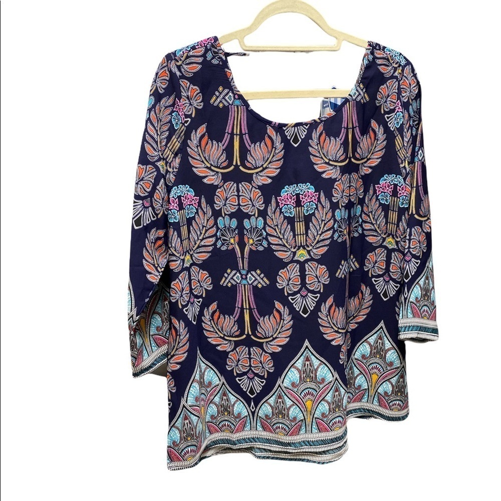 Pink Owl blouse round neck low back 3/4” sleeves floral & leaves Size Large NWT
